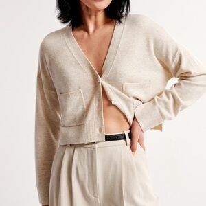 NWOT Abercrombie & Fitch Tan cashmere Cardigan Sweater